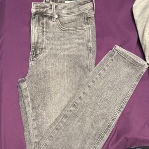 Judy Blue Women's Light Gray Skinny Jeans